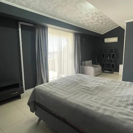 Spacious 4 1 Penthouse With Full Facilities, 500m To The Sea, Avsallar Apartman *
