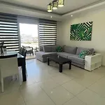 Spacious 4 1 Penthouse With Full Facilities, 500m To The Sea, Avsallar Apartman