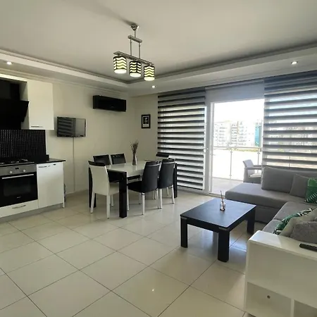 Spacious 4 1 Penthouse With Full Facilities, 500m To The Sea, Avsallar